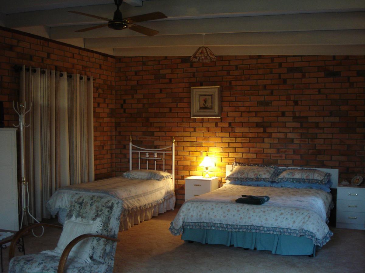 Pamelas Retreat Bridgetown Room photo